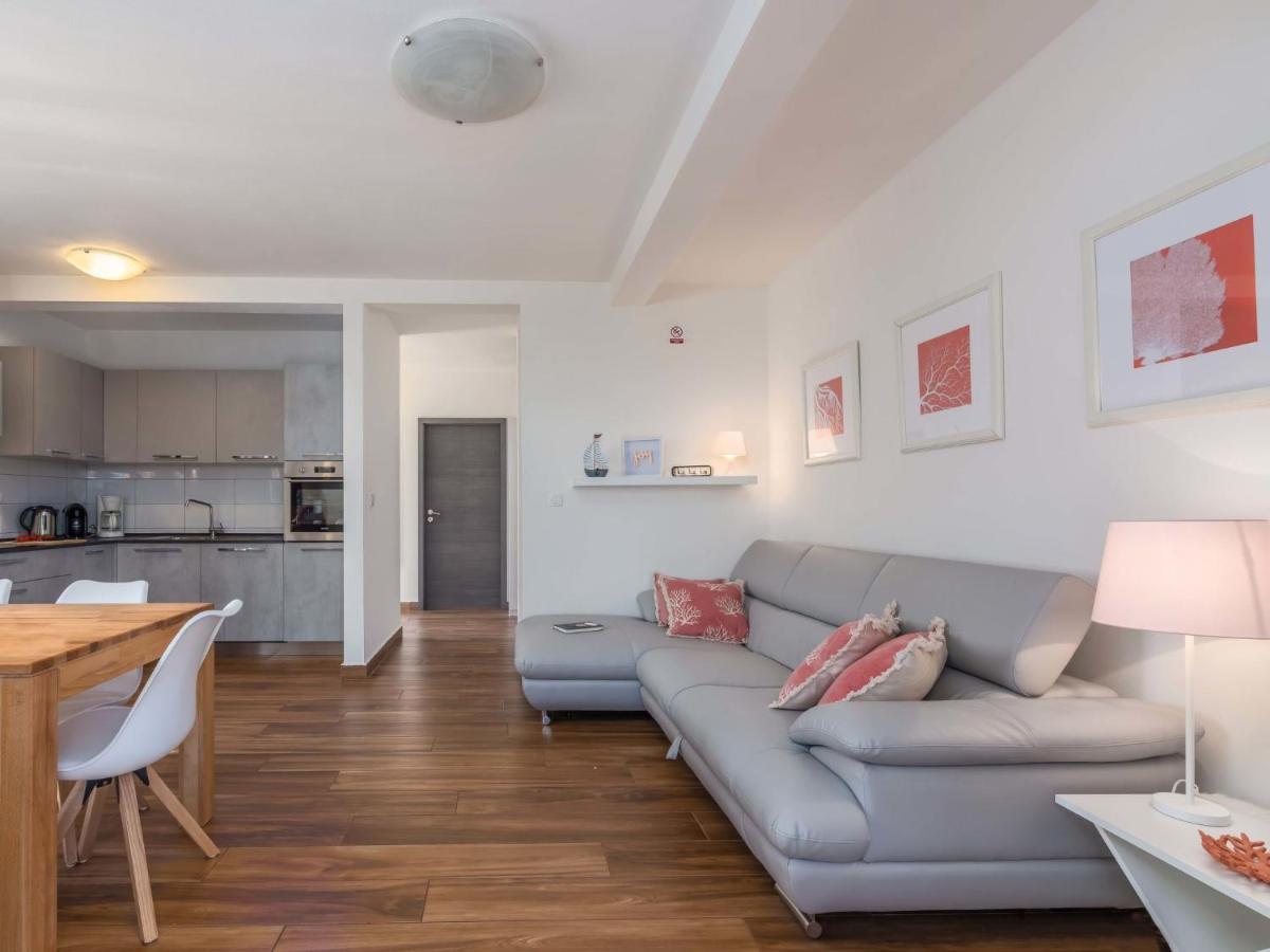 Holiday Home Villa Joy By Interhome Novigrad  Екстер'єр фото