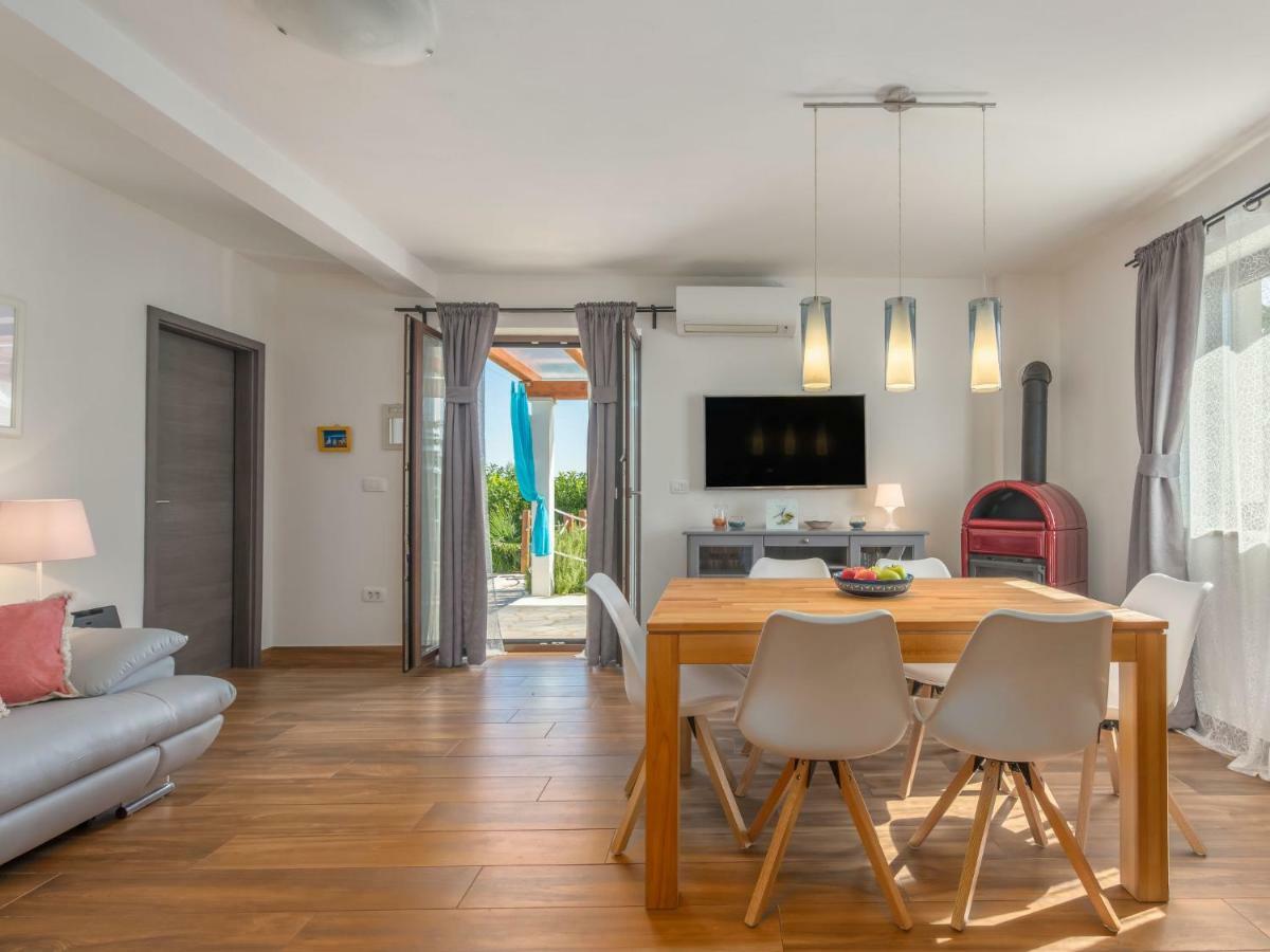 Holiday Home Villa Joy By Interhome Novigrad  Екстер'єр фото