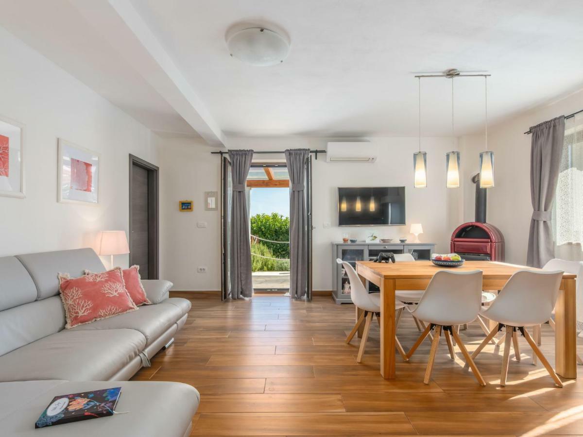 Holiday Home Villa Joy By Interhome Novigrad  Екстер'єр фото