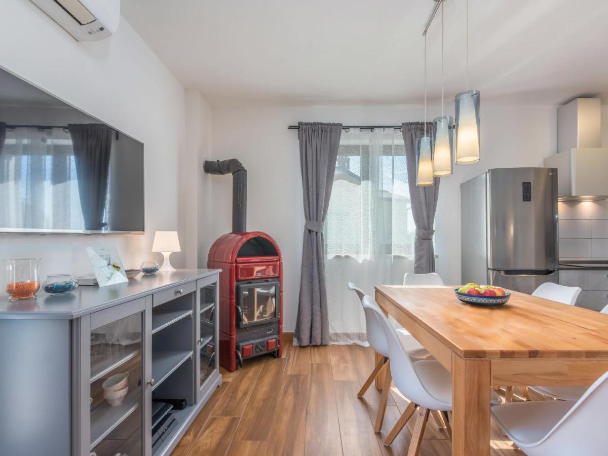 Holiday Home Villa Joy By Interhome Novigrad  Екстер'єр фото